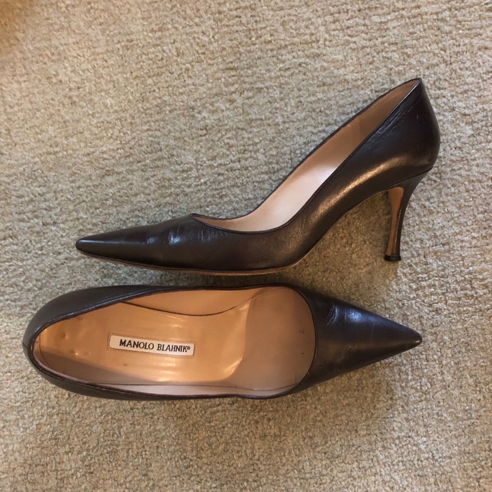Dark brown Manolo Blahnik pumps